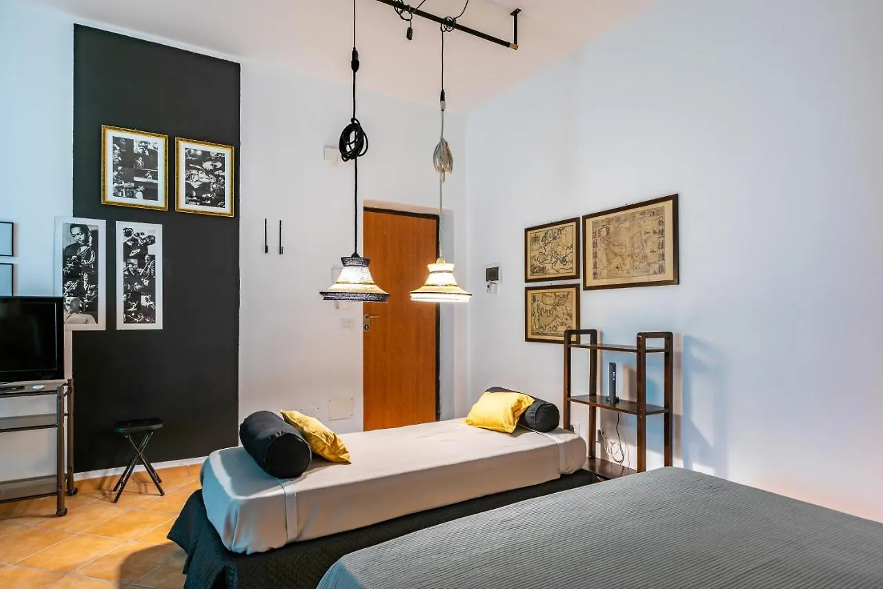 Ballaro Central Cozy Studio With Balcony パレルモ